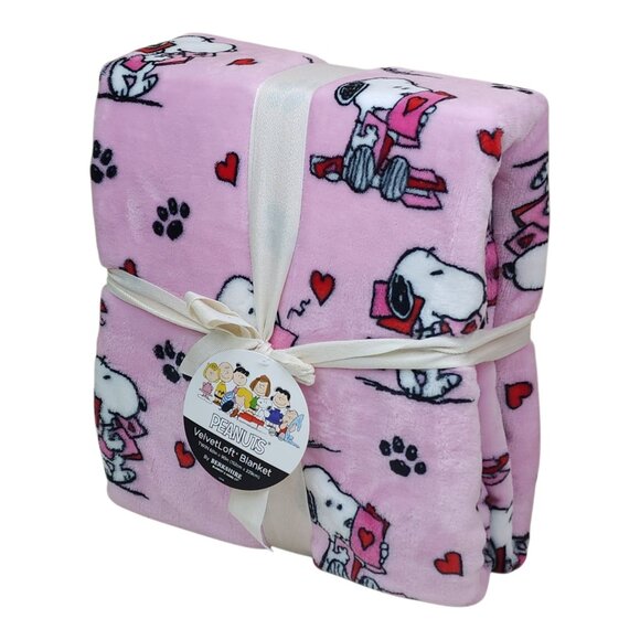 Peanuts Snoopy VelvetLoft Twin Blanket Berkshire 60x90" Pink Paws Valentines - Picture 2 of 8
